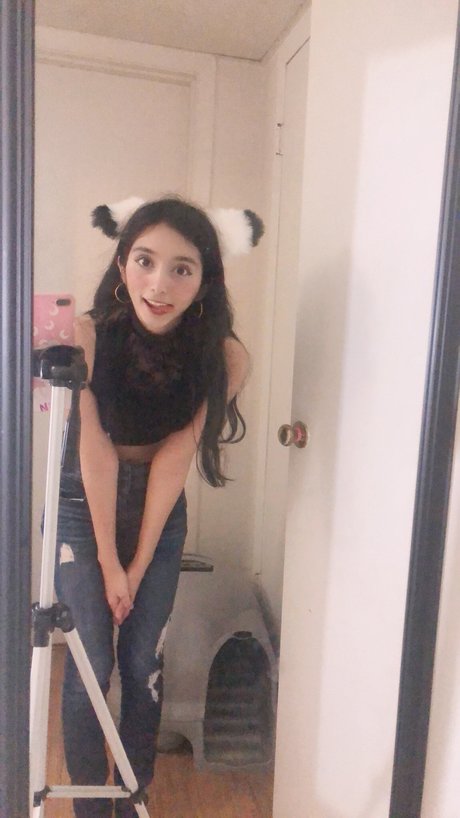 hinawynne exclusive star image