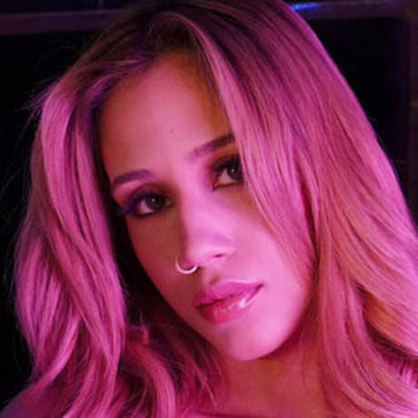 Emilyy Wild top pornstar photos