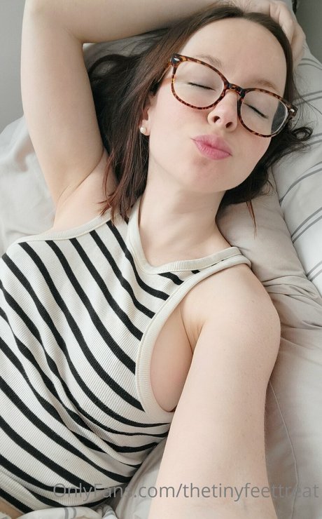 Tiny feet treat pretty pornstar picture