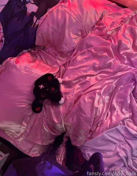 Ady Dark star beautiful pic