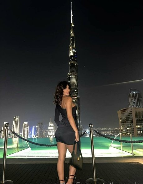 leonayla model picture