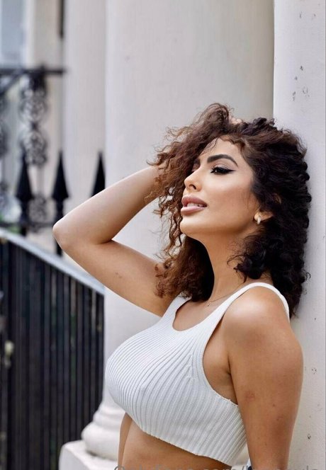 leonayla top pornstar gallery