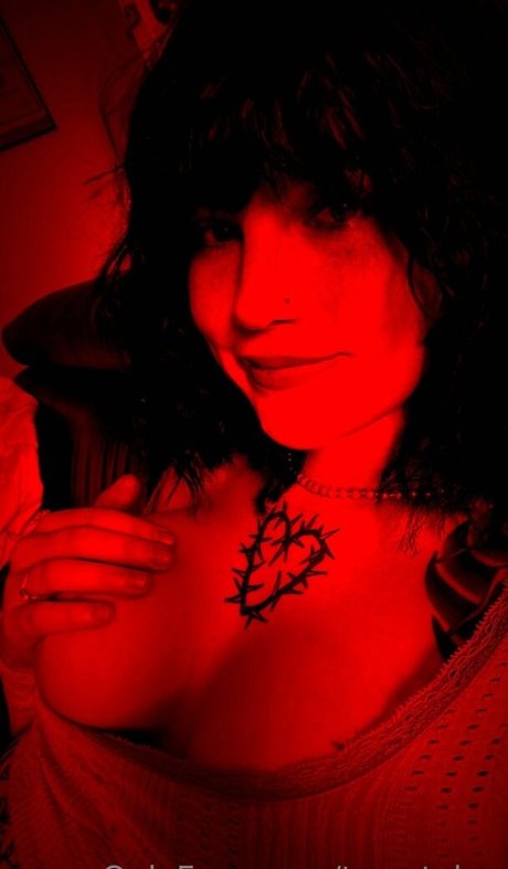 tweetylau nice model pic