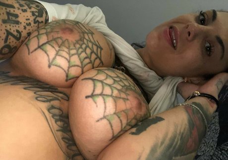 Bonnie Rotten pretty star photo