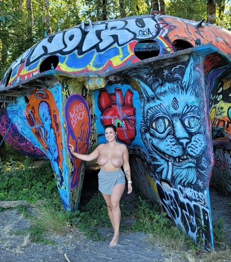 Maddie May pretty actress gallery