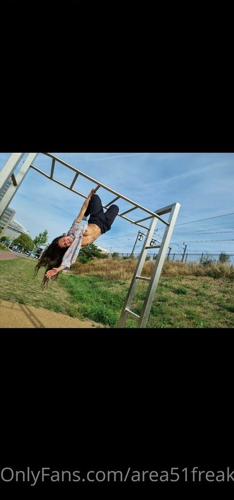 Area51Freak model hot img