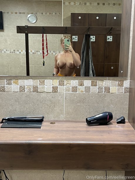 Ellie Green high quality star photo