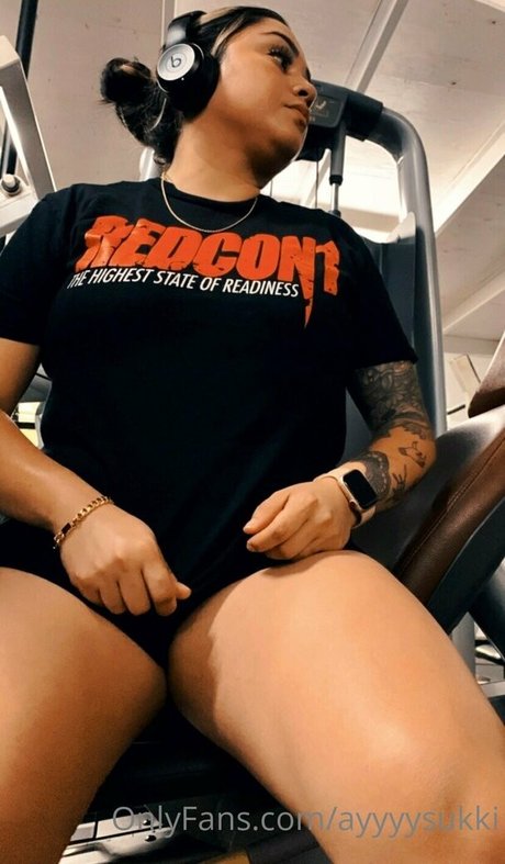 damnnnsukii2 model perfect photos