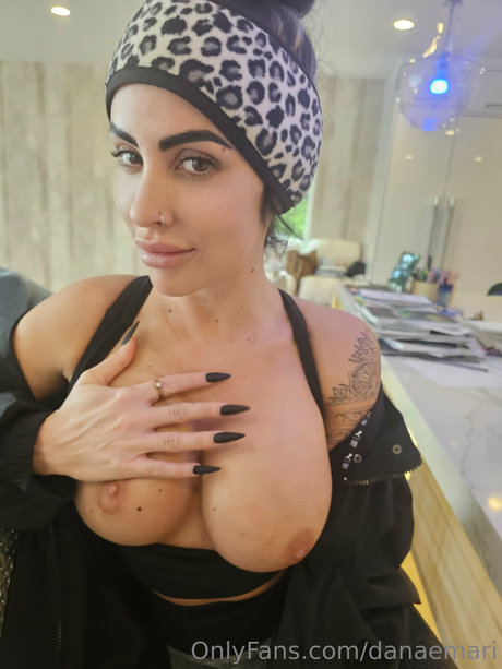 Danae Mari free star picture