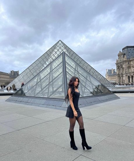 Chloepriv pornstar art image