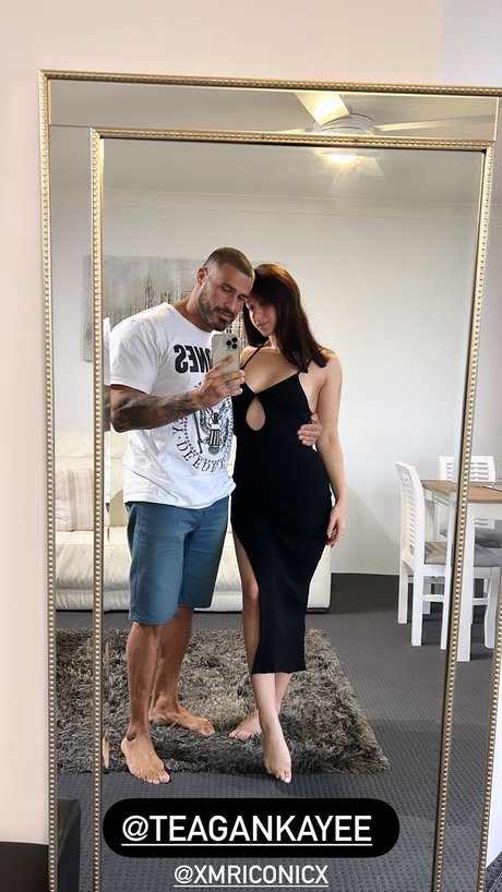 MR ICONIC star pornographic images