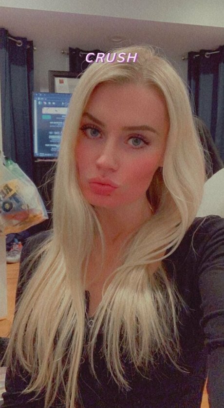 Laroseee perfect actress image