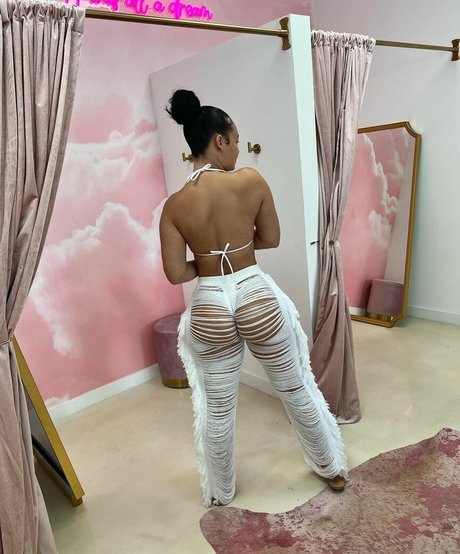 RussiaLit erotic pornstar img