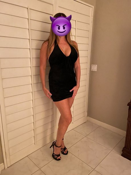 milf orgy onlyfans erotic picture