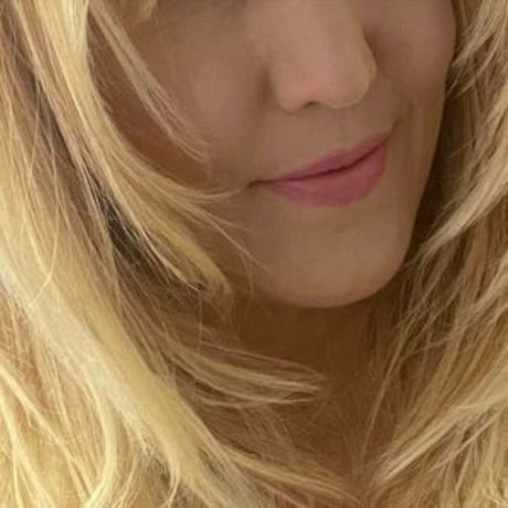 Sky Lopez model nice images