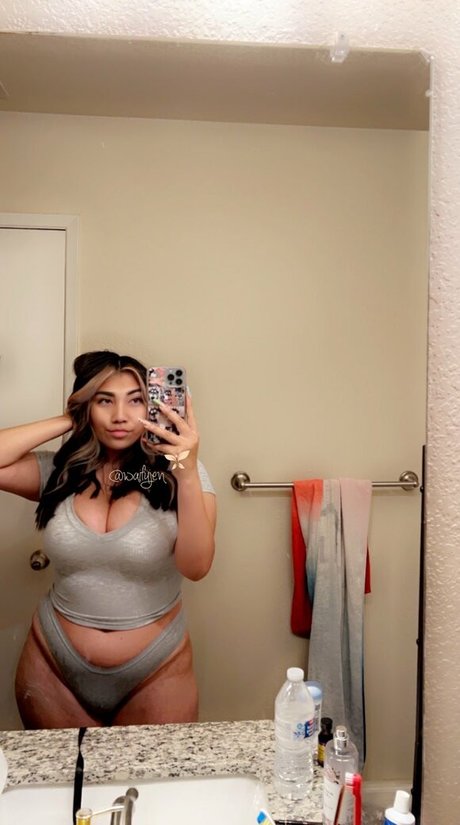 Ahegaojen hot model picture