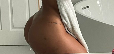 Isabella Buscemi sex model img