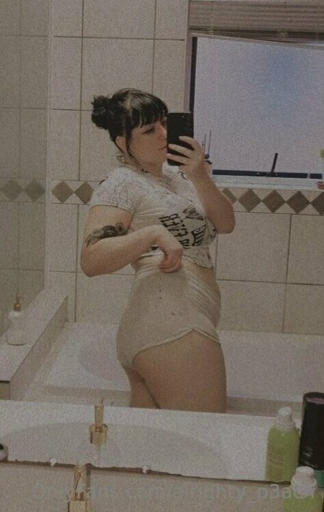 Alrighty P3ach model xxx pics