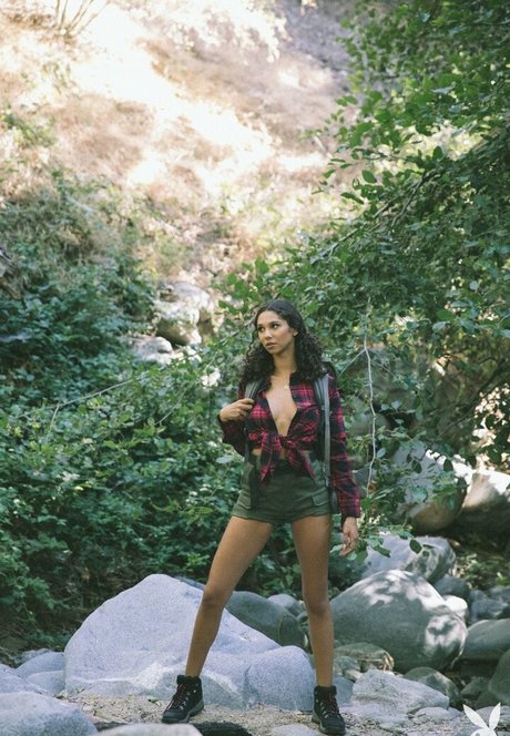 Maia Serena perfect star pictures