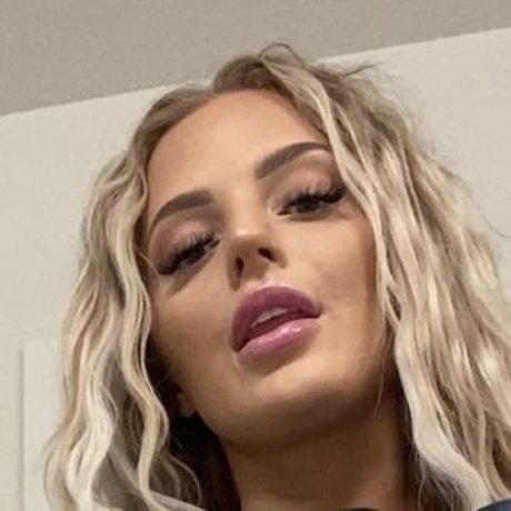 Kendra Karter star nudes pictures