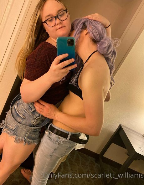 Scarlett Williams pornstar hot img