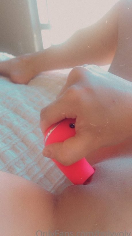 hollyoly exclusive actress img