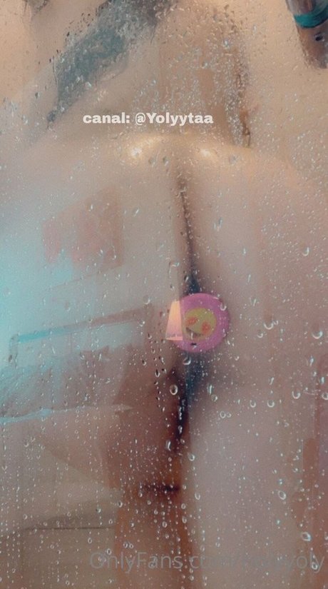 hollyoly exclusive actress pics