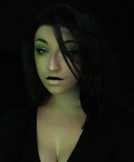 Sodamoskii art model picture