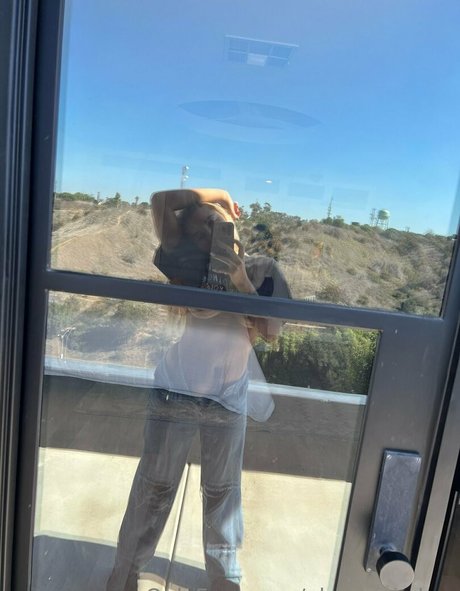 alyssamarkey nice model img