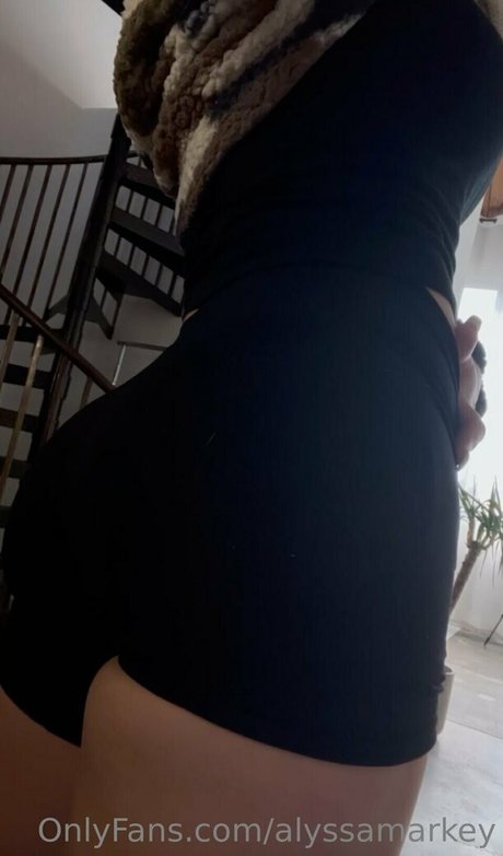 alyssamarkey model sexy image