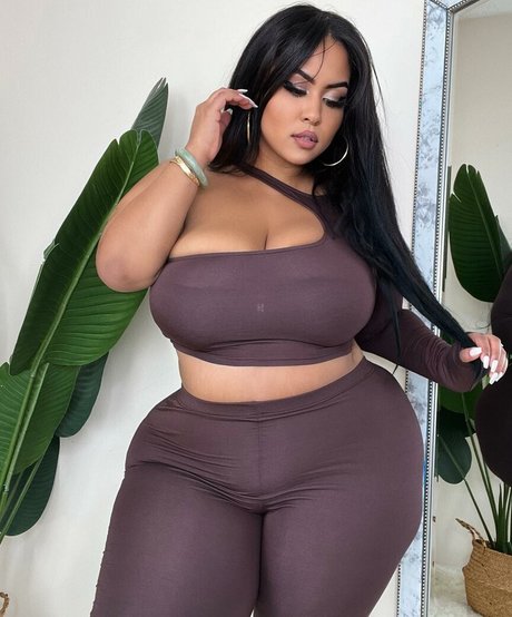 uilanibabe free model gallery