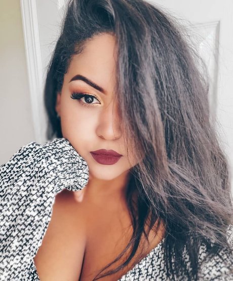 uilanibabe pornstar sexy photo