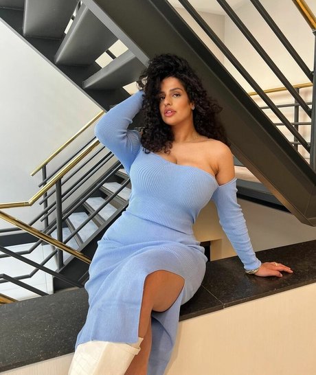 Anna Maria model pornographic gallery