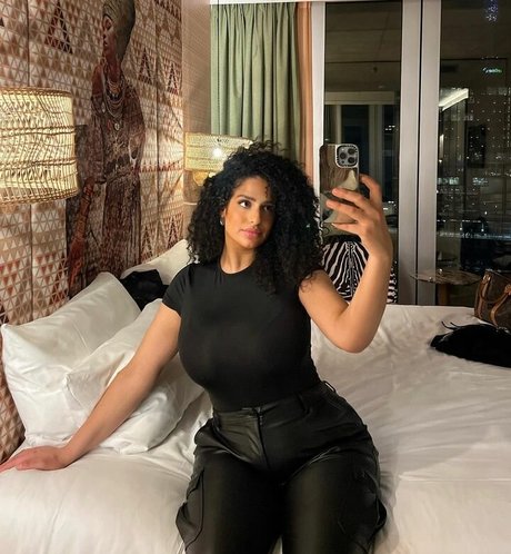 Anna Maria Profile pic