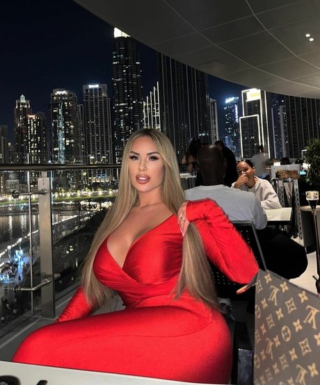 Lisa Amber model sex pics