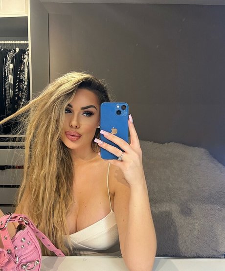 Lisa Amber erotic star galleries