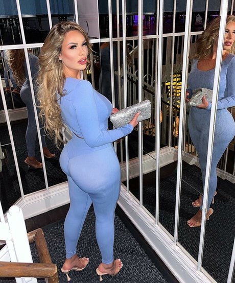 Lisa Amber model porn archive