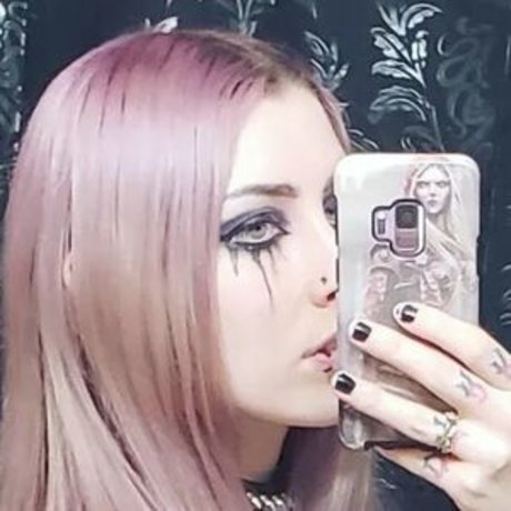 LadySurvival star pretty pictures