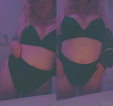 tiramisueatsyou model nude photos