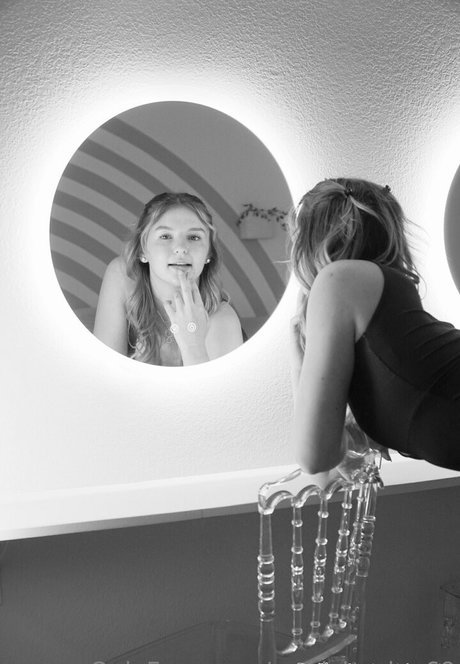 nerdyhayley69 best model picture