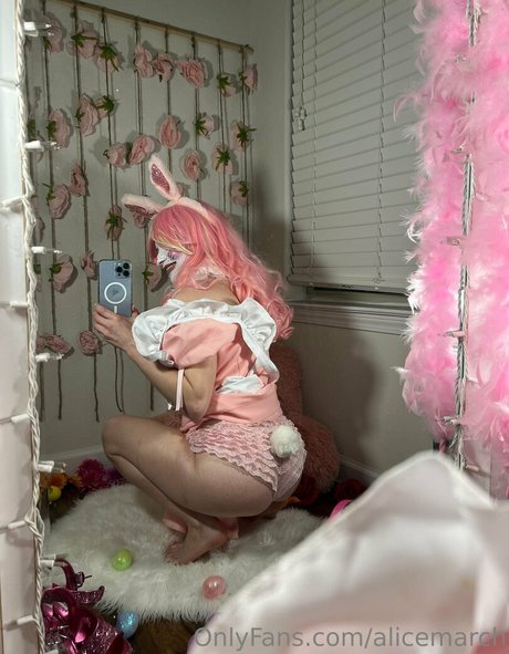 alicemarch star nude picture