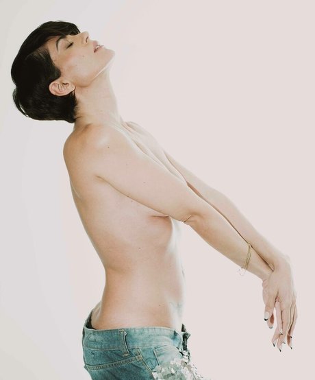 Carol Castro star exclusive photo