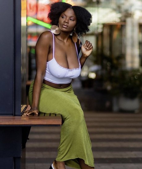 Stylebyambre IG high quality star pictures