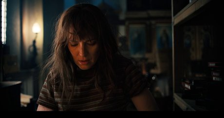 Winona Ryder model nude image