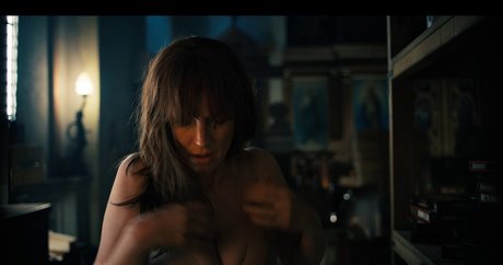 Winona Ryder star nude pictures