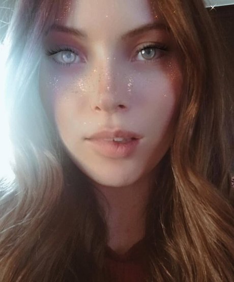 MsAmanda pornstar nude img