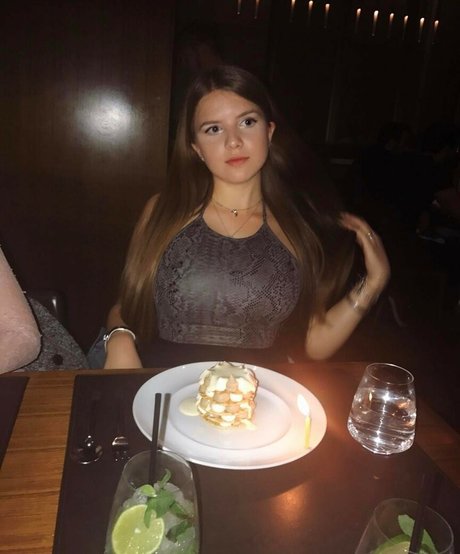 Elizabeth M star art picture