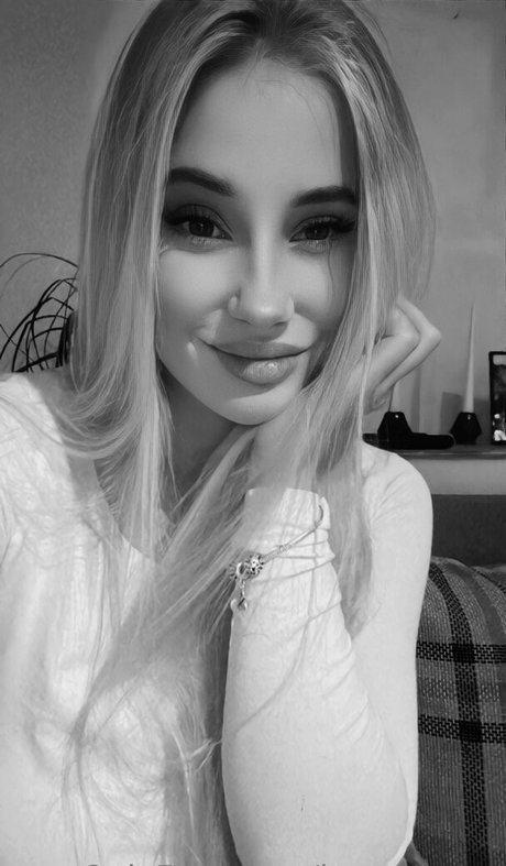 katemoonn erotic star galleries