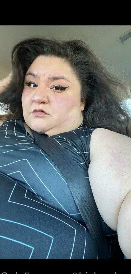 thicksadworld model erotic pictures