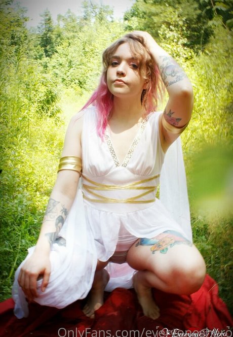 everyoneshero nudes actress picture